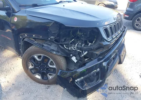 2018 Jeep Compass Trailhawk 4X4 from USA, damaged, VIN 3C4NJDDB9JT187541